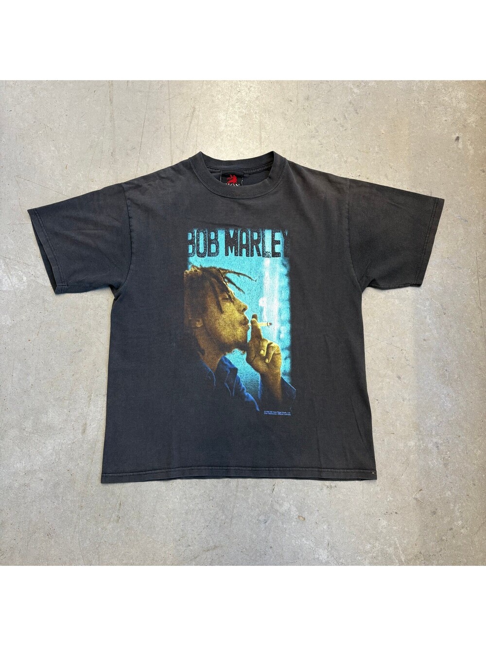 Vintage 90s Bob Marley "The Healing Of A Nation" Smoking Faded T-Shirt Small